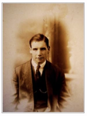 Nitshill’s War Heroes Nitshill Memories